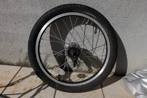 外したホイール