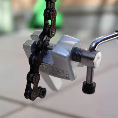 チェーンカット