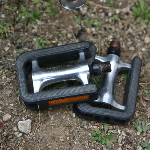 ペダルが外れました。