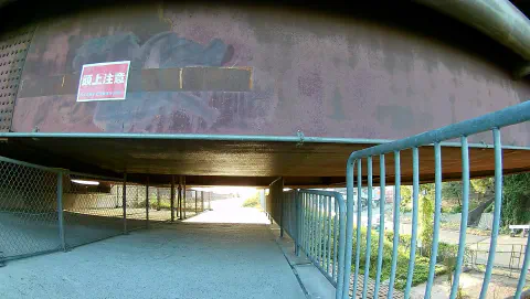 伝法大橋の下をくぐる