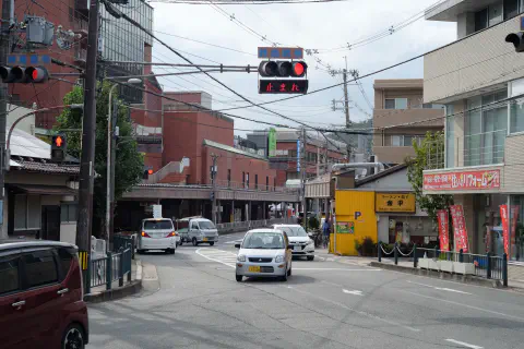 箕面駅前交差点