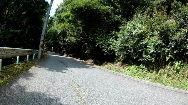 坂道を歩く