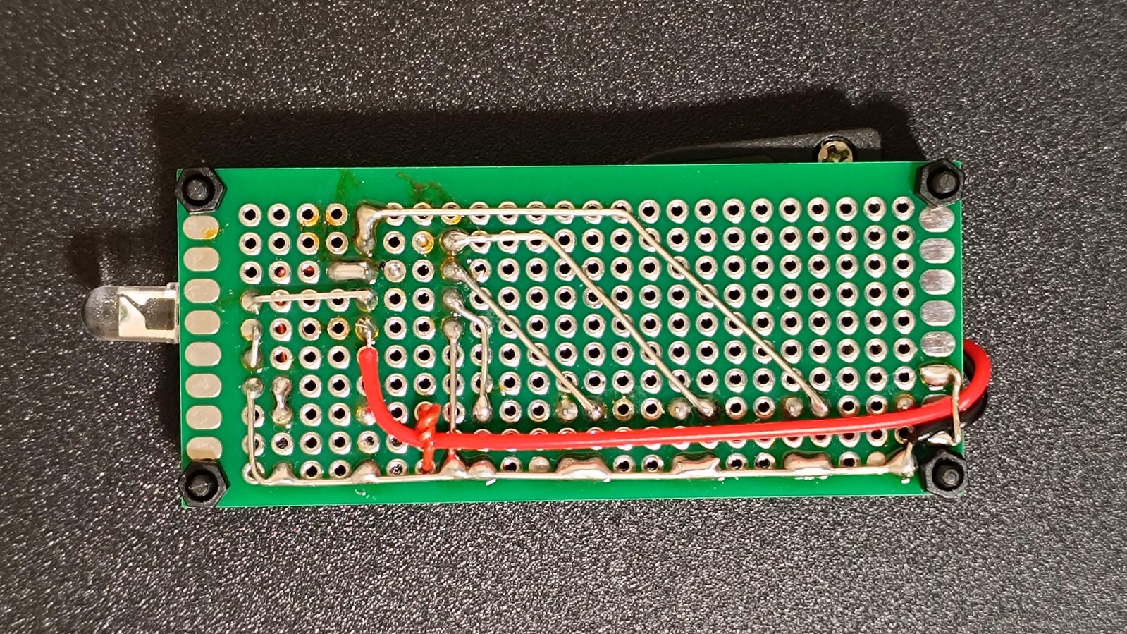 基板裏面の配線