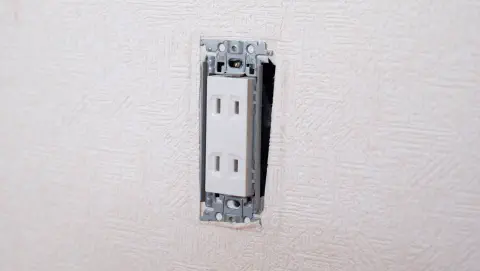 ネジがとれました