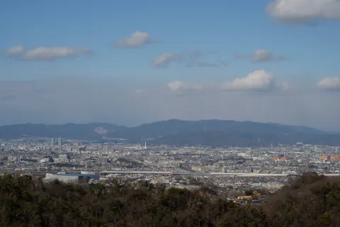 展望台から北摂・京都方面の眺め