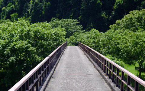 長除大橋を渡る